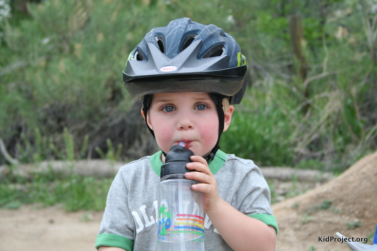 Useful Outdoor Gifts under $20