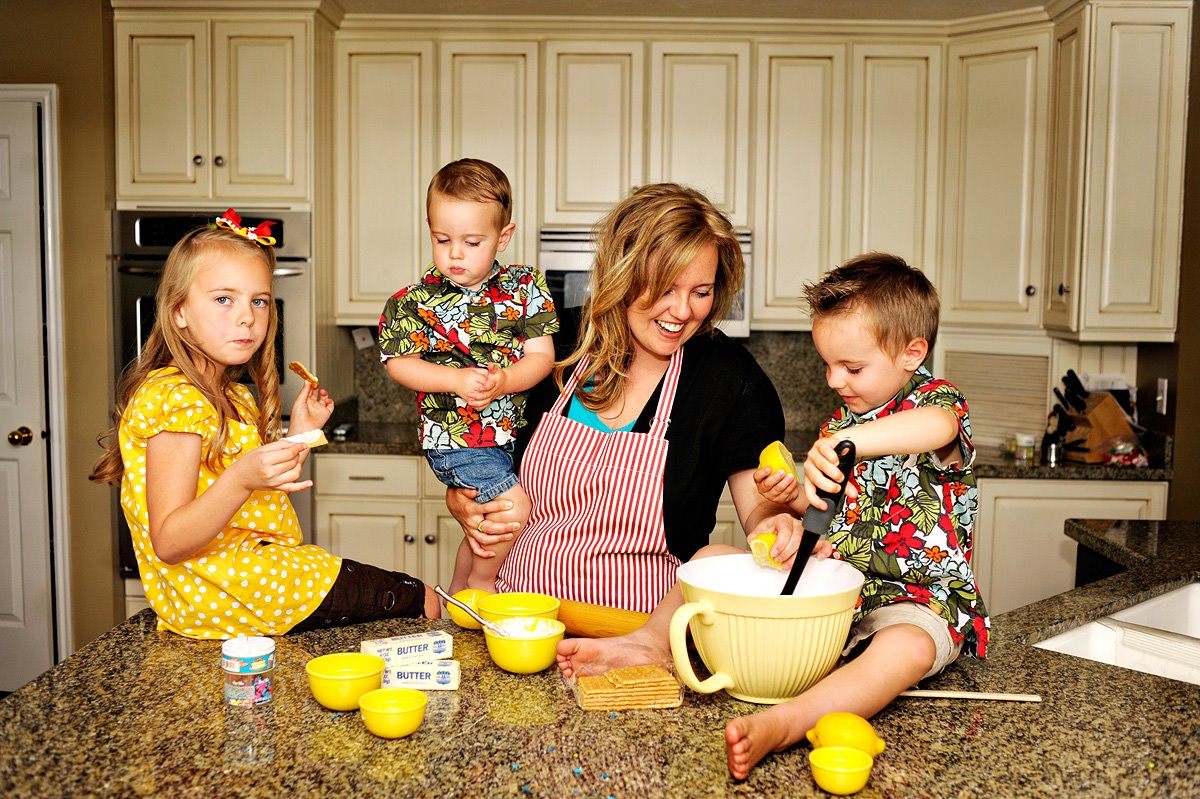 Lemon Poppy Inc. family cooking