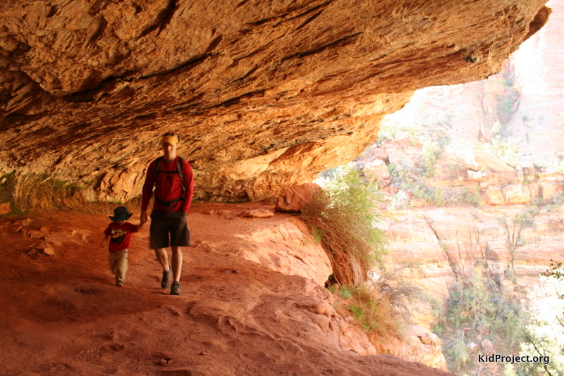 Hiking the rim trail at Zion