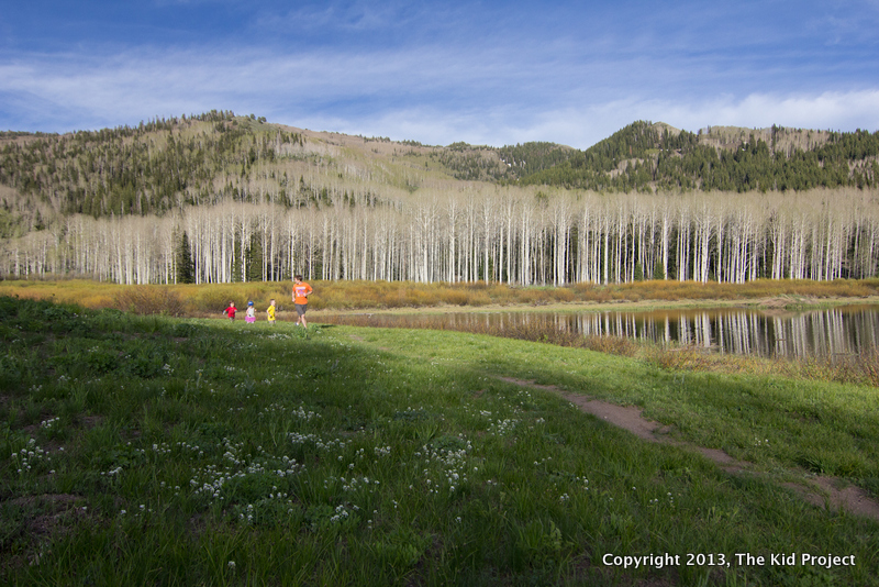kids and dad trail running
