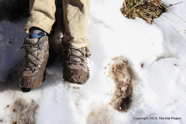 Muddy and snowy winter hiking with Hi-Tec kid's bottos