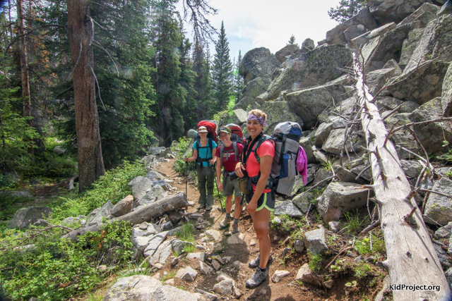 women hiking, big sandy trail, WY