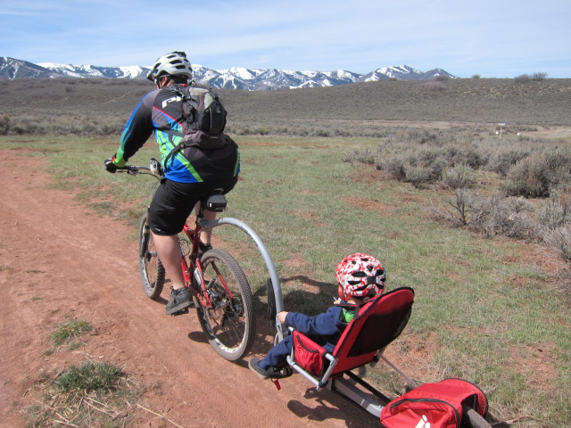Using the Weehoo bike trailer for mountain biking