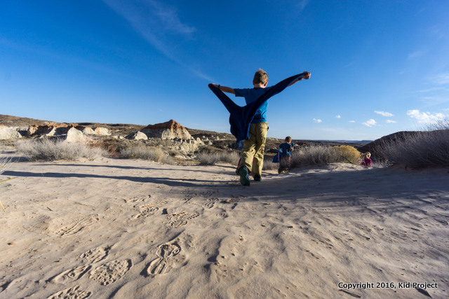Flat hiking into RimRock Toad Stool