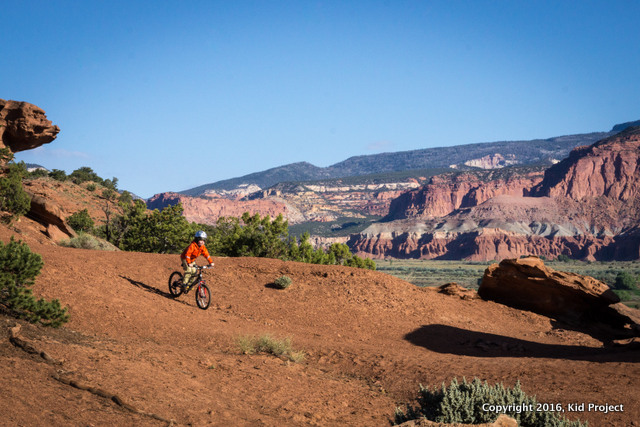 Mountain Biking Beas Flat Rd near Capitol Reef