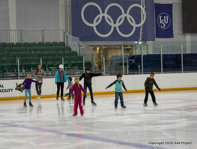 Learning to skate os the Olympic Oval