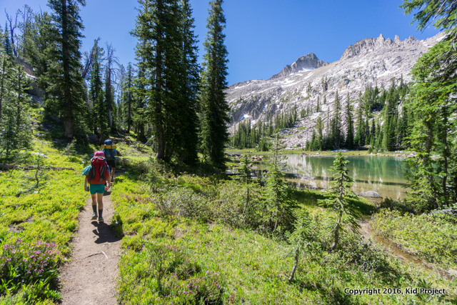 Sawtooth mountains Idaho hiking
