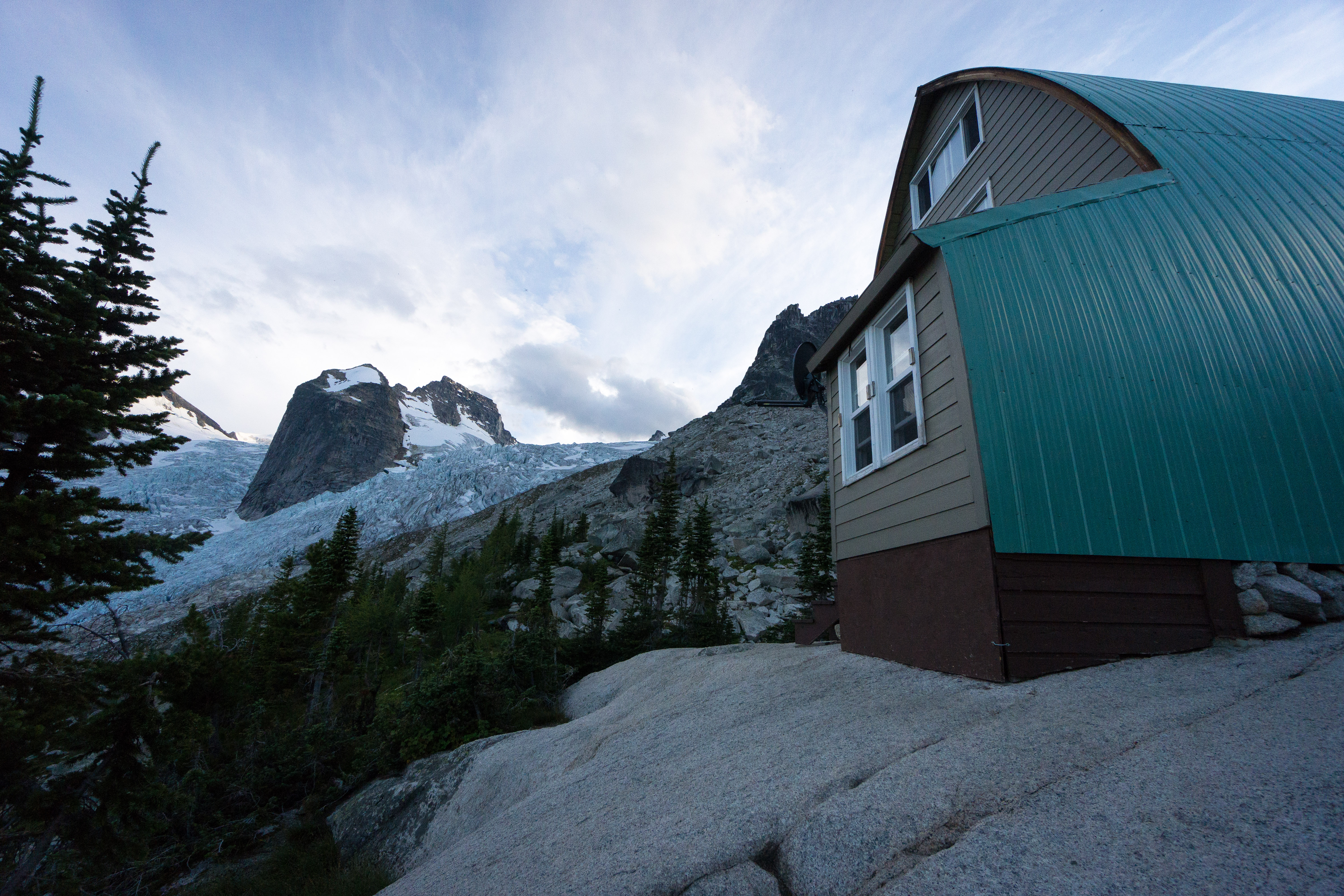 Backpacking into the Conrad Kain Hut, Bugaboos [Family Edition]