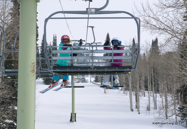 kids adventure zone skiing