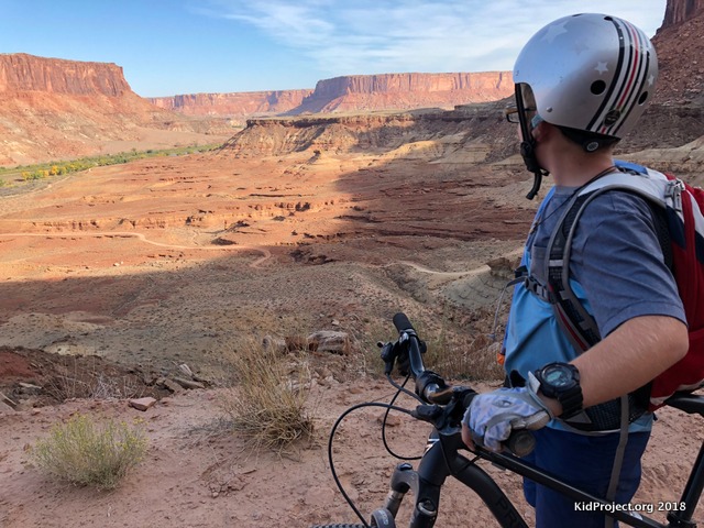 travel to canyonlands white rim, utah