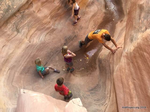 Holman Slot Canyon, White Rim Trail