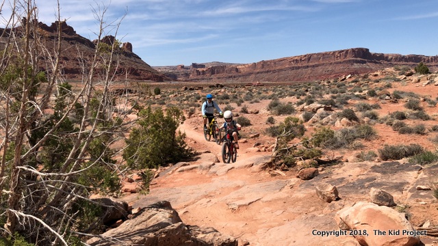 Brand Trails, Ez/Lazy Loop