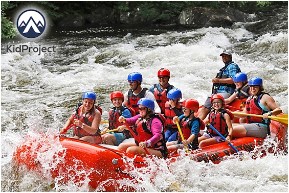 Family rafting in New York