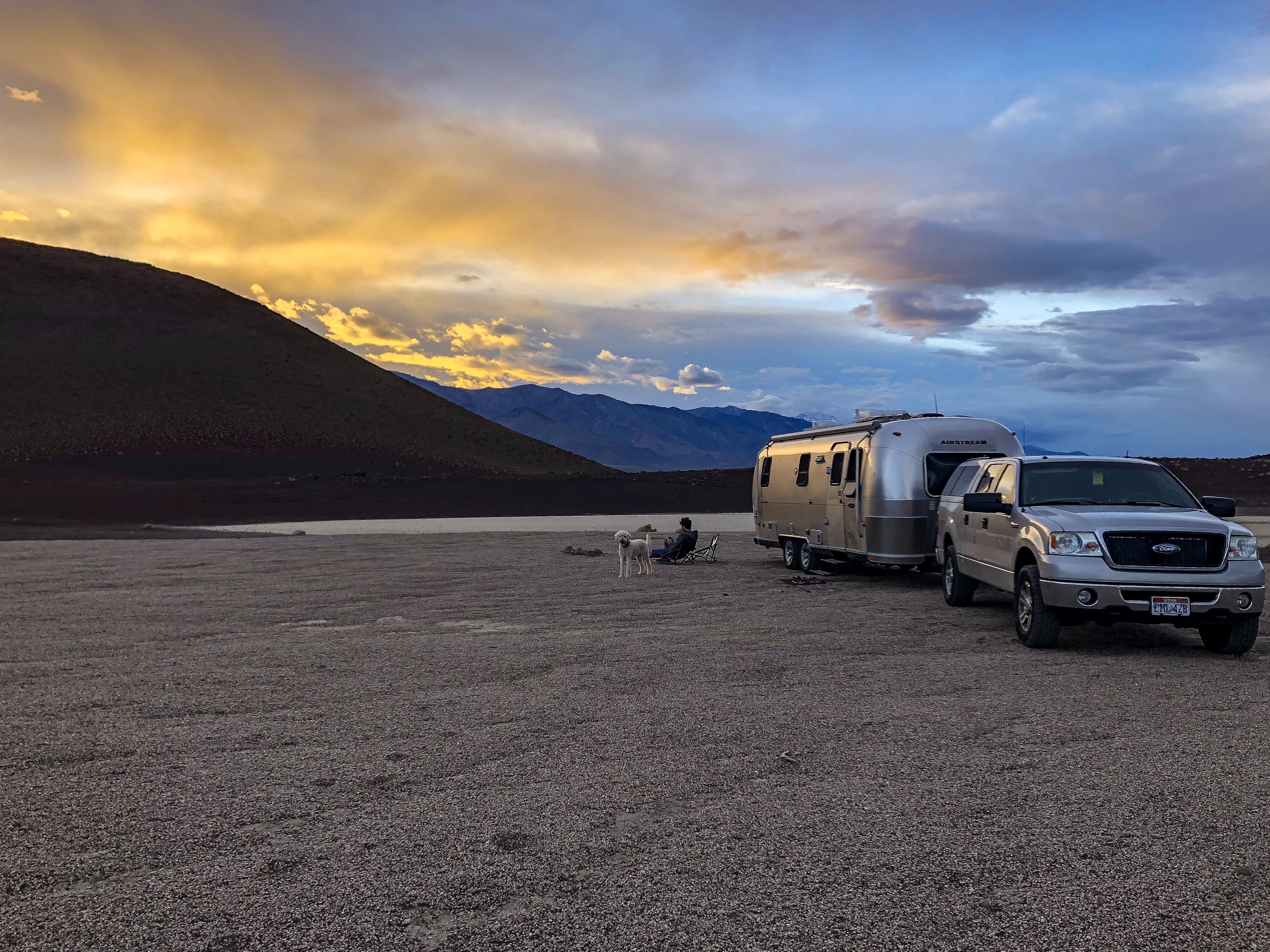 Camping and Hiking / Eastern Sierra Nevadas [Family Edition]